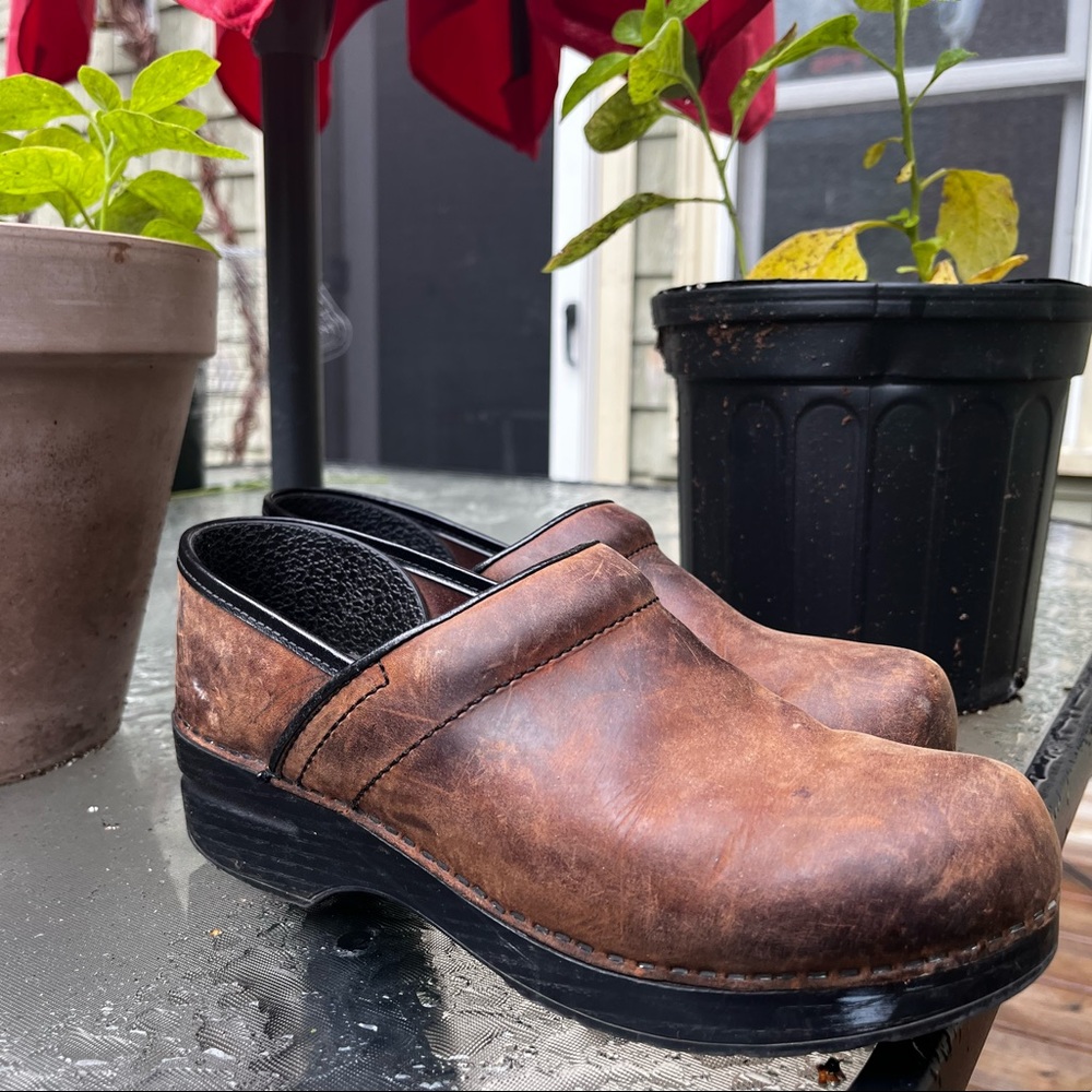 Dansko Clogs Women’s 38